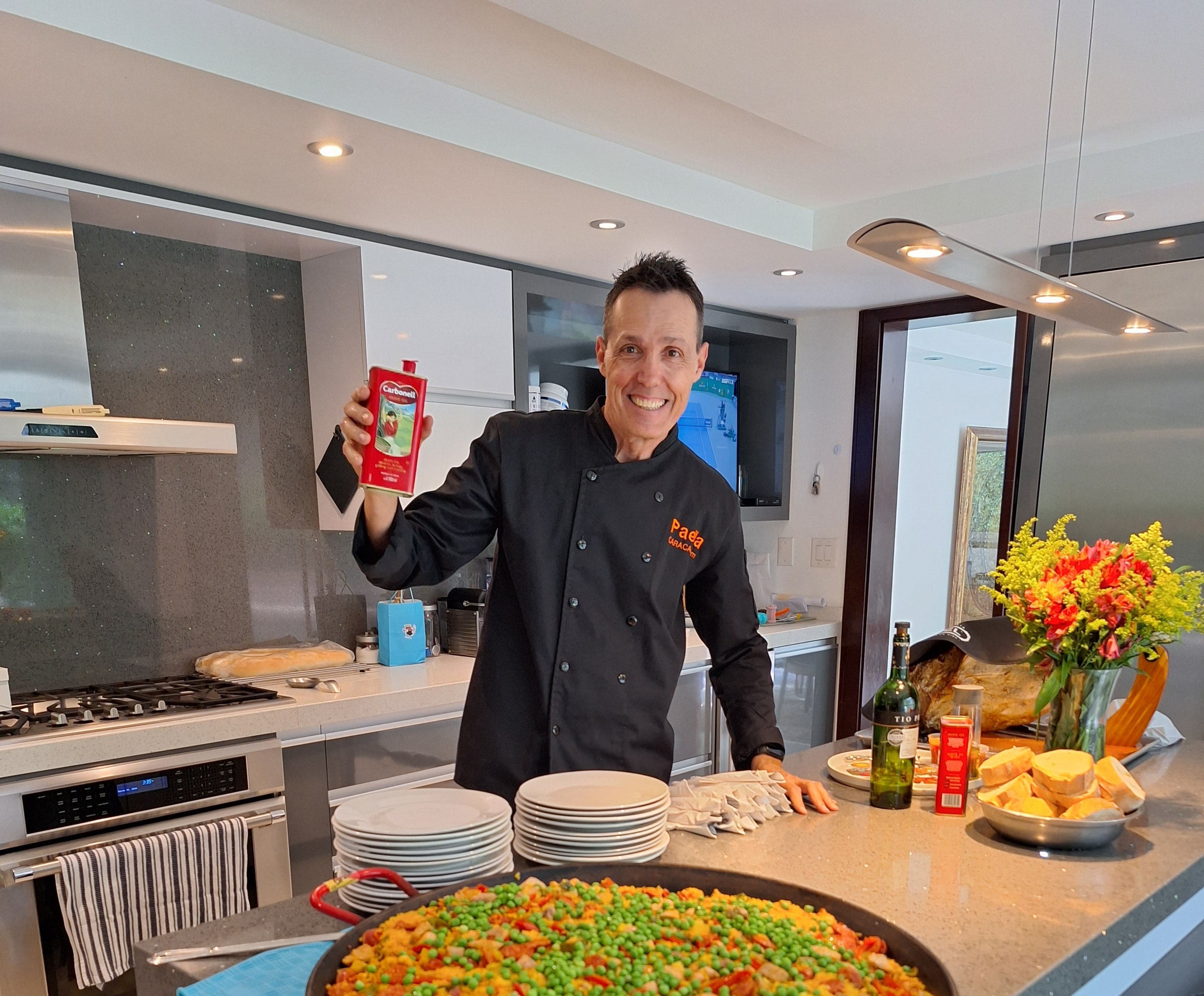 Servicio de catering Premium de Paella Valenciana para eventos corporativos